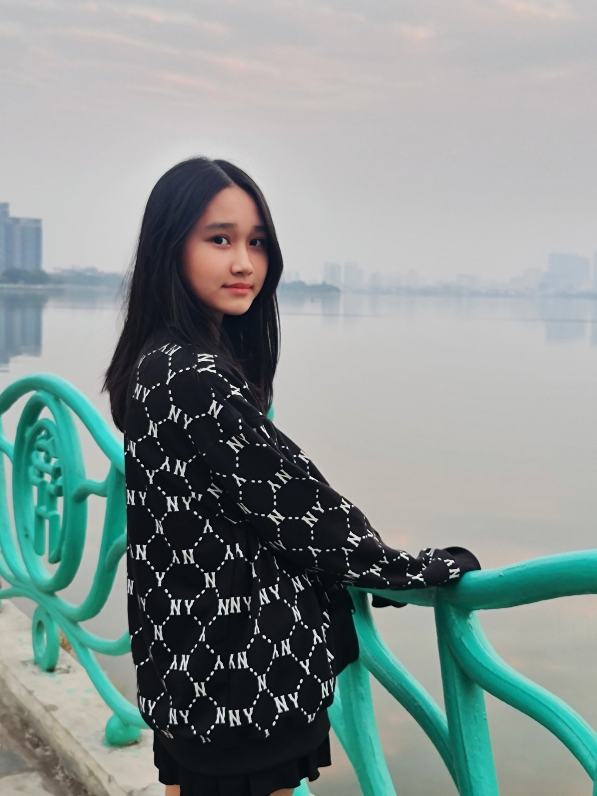 Bà xã Minh Tiệp nói về con gái 12 tuổi xinh xắn: "Tôi luôn nhắc con phải duyên dáng" - 5