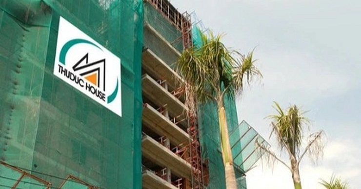 Một cổ phiếu bất động sản có giá chỉ ngang “cốc trà đá” bất ngờ tăng kịch trần - 1