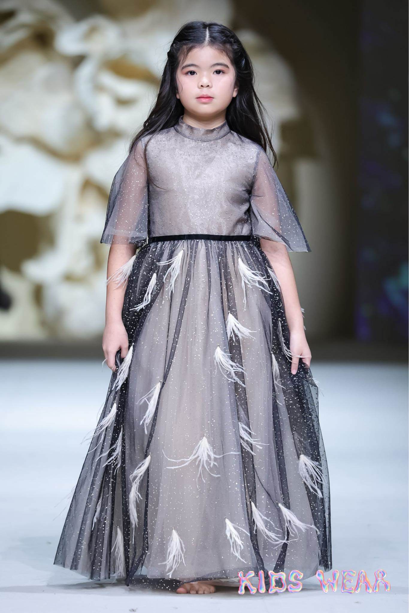 Mẫu nhí 10 tuổi chinh phục Tuần lễ thời trang Thượng Hải - 5