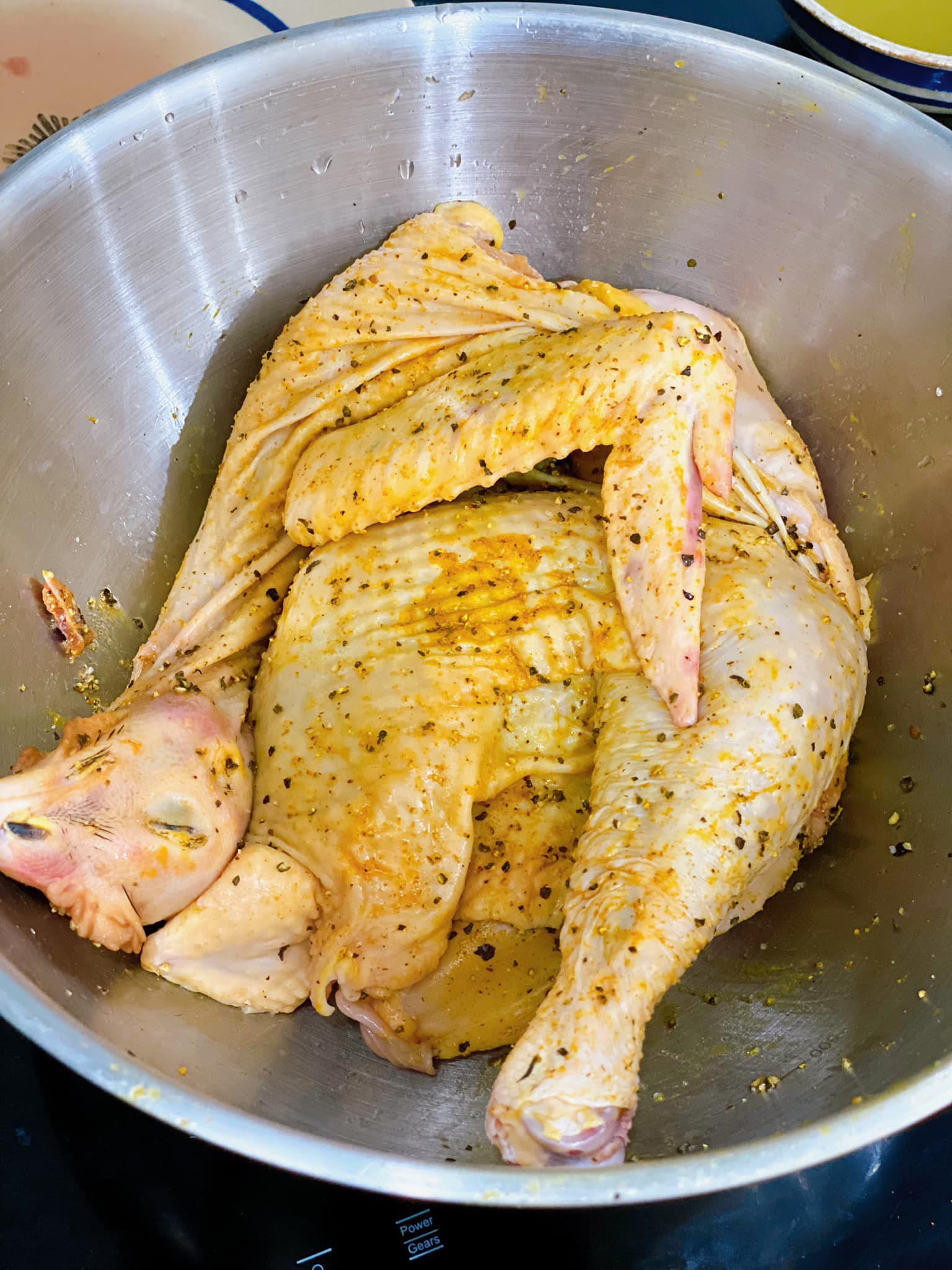 Mẹ đảm chỉ công thức gà hấp thêm 1 nguyên liệu đặc biệt giúp thịt ngọt, thơm ngậy - 3