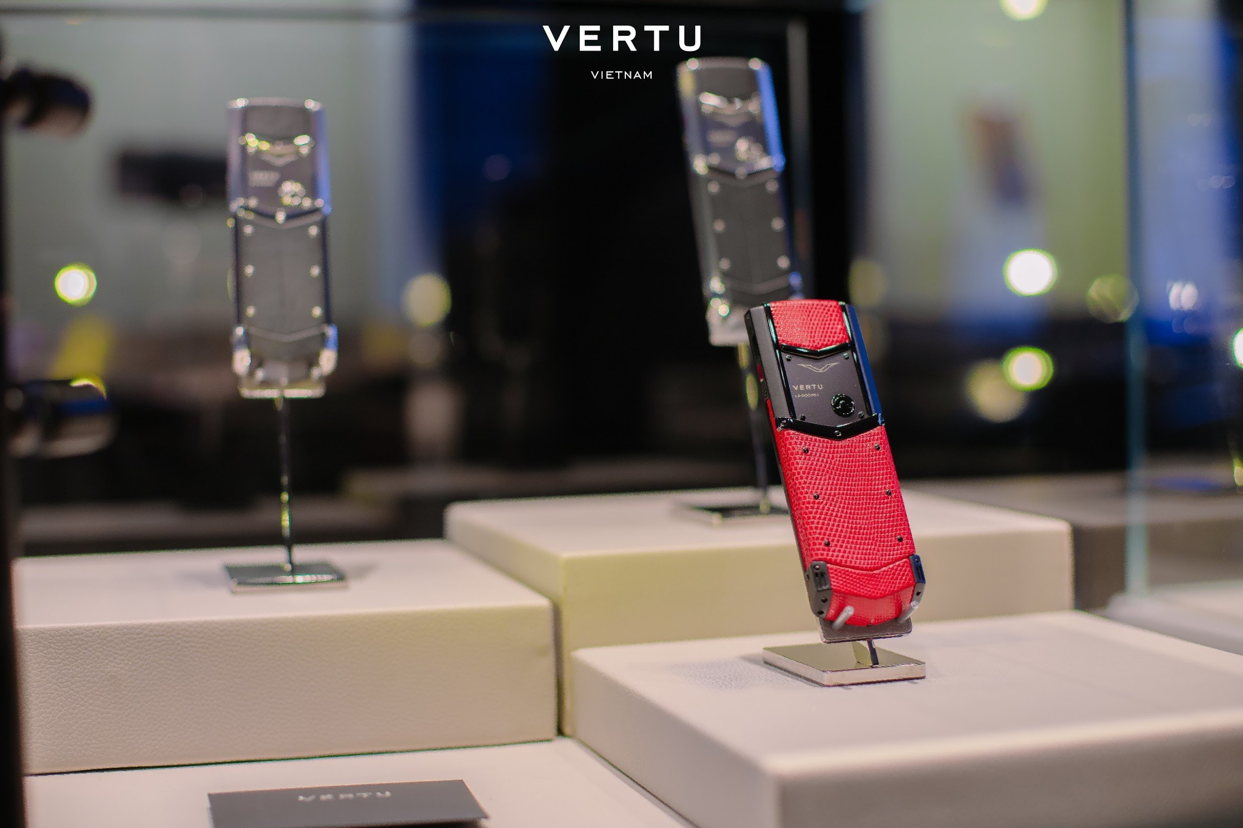 Điện thoại Vertu tiền tỷ có thể bị giả mạo giống đến 99%, giới chơi Vertu làm thế nào để xác minh chính hãng? - 4