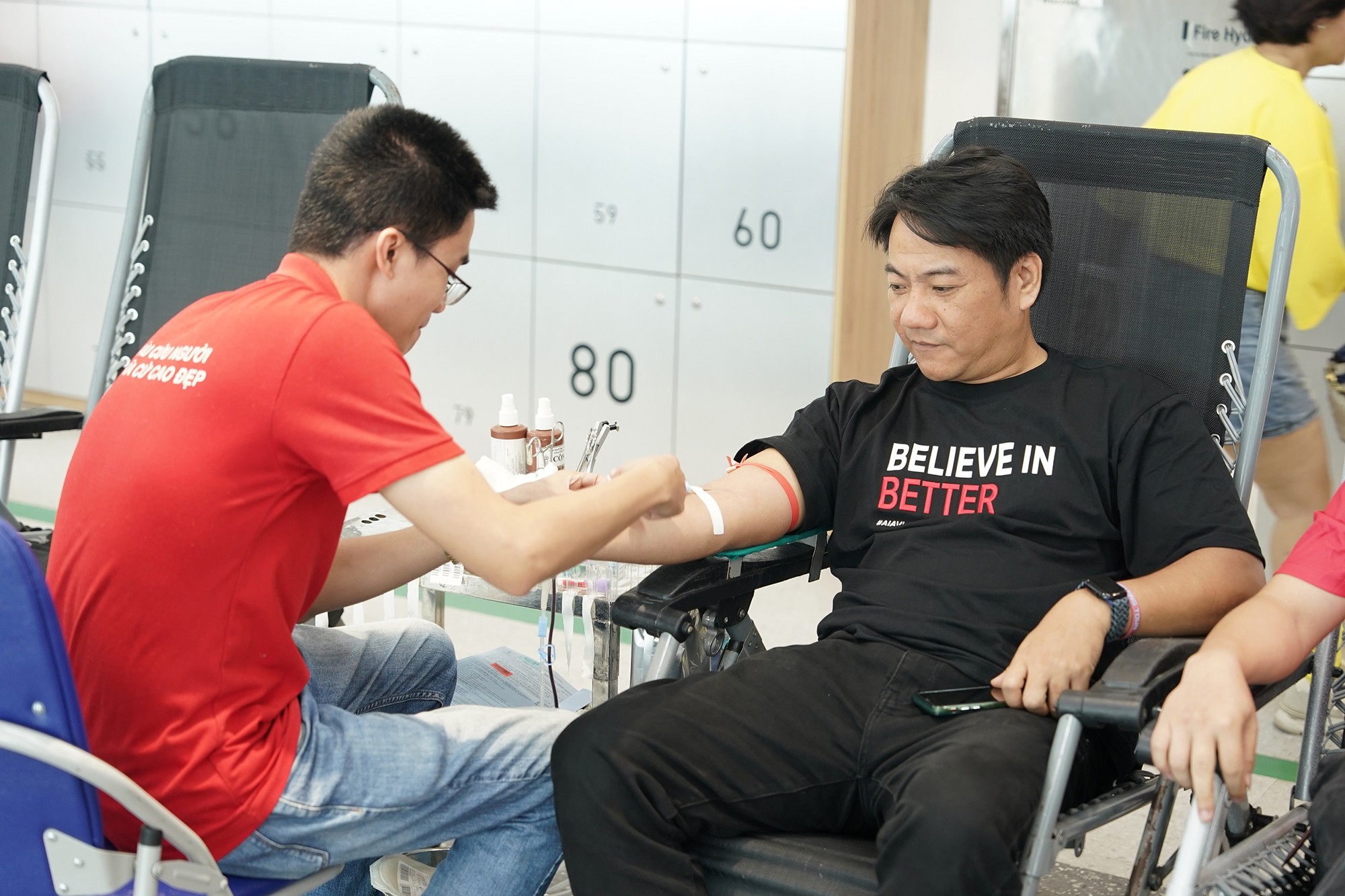 Gần 200 thành viên AIA Việt Nam tham gia hiến máu nhân đạo  - 5
