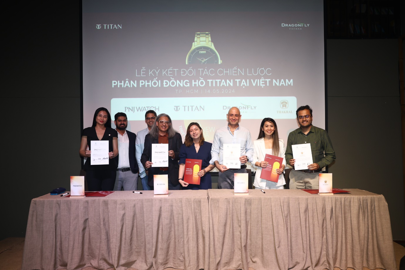 Hội nghị "3T": Together - Towards - Tomorrow đánh dấu một kỷ nguyên mới của thương hiệu Titan tại Việt Nam - 3