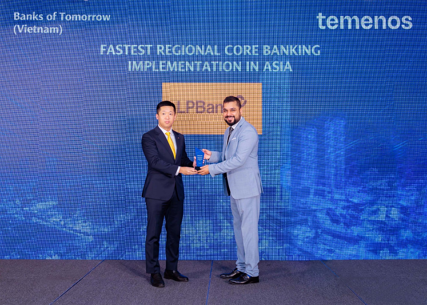 LPBank vinh dự nhận giải thưởng “Triển khai Core Banking nhanh nhất Châu Á” - 1