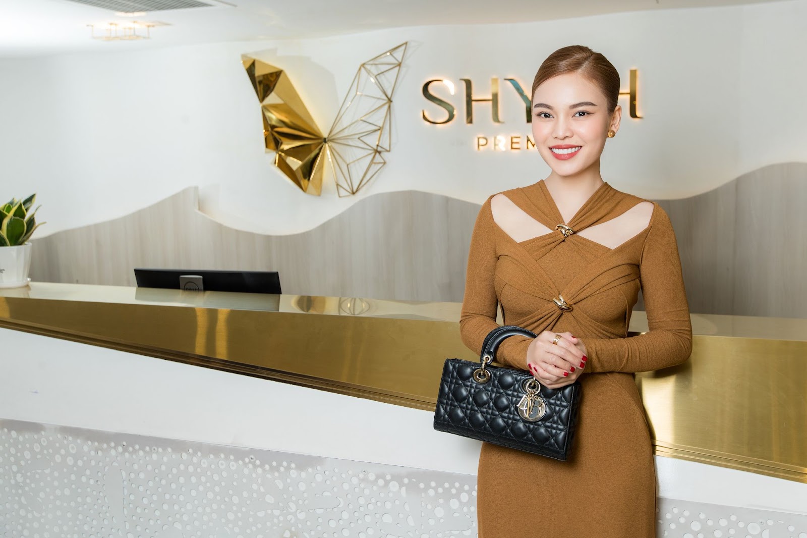 Shynh Premium từ Việt Nam ra thế giới: Logo mới, khát vọng mới - 4