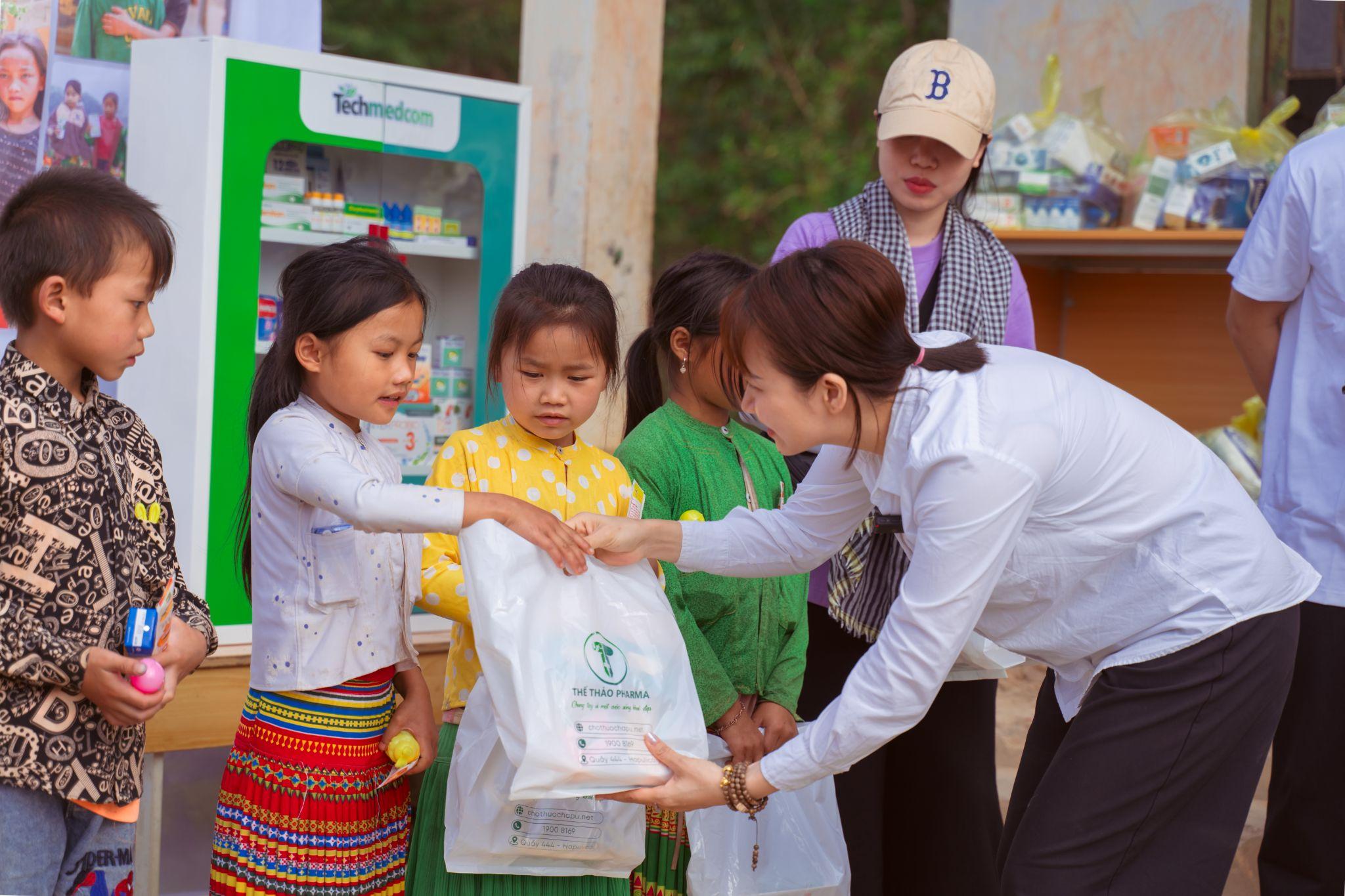 Ra mắt Dự án Tủ thuốc cho em, chương trình thiện nguyện trao tặng 1000 tủ thuốc trên cả nước - 1