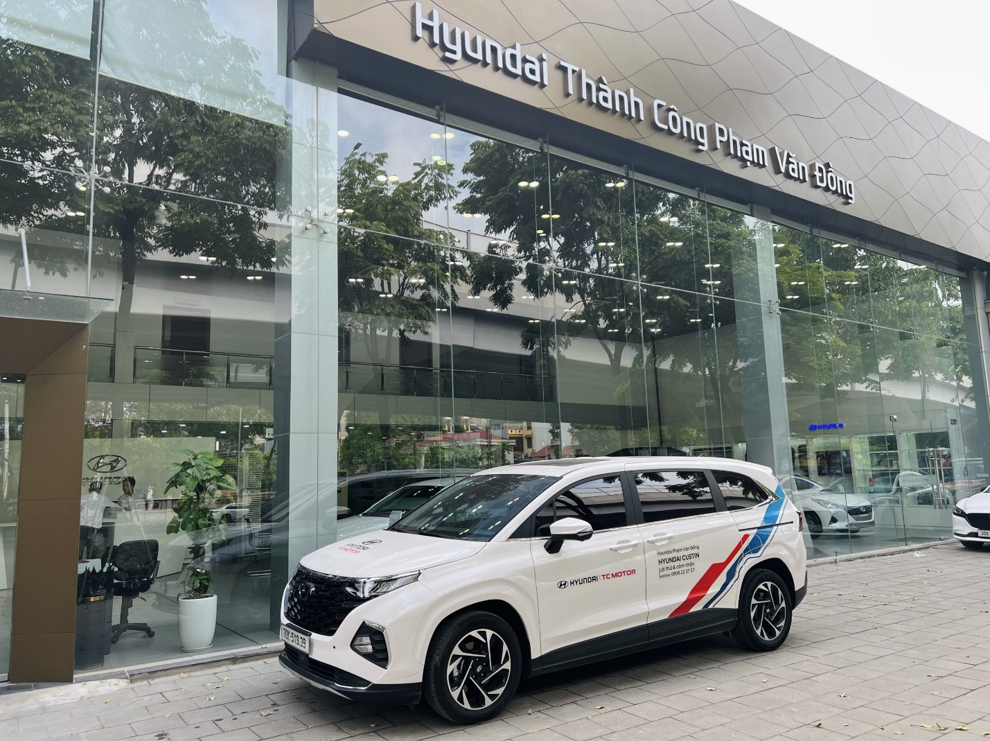 Đánh giá Hyundai Custin: Mẫu xe định hình phân khúc MPV tầm trung - 5