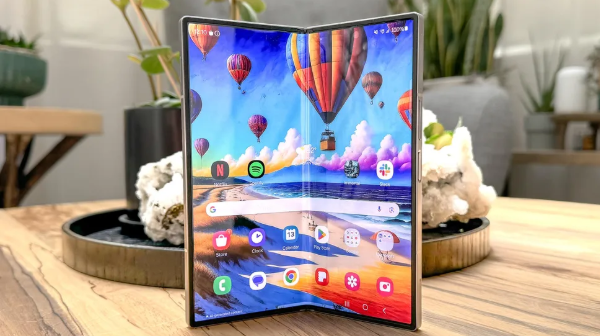Tại sao Samsung vẫn sản xuất Galaxy G Fold màn hình gập 3? - 1