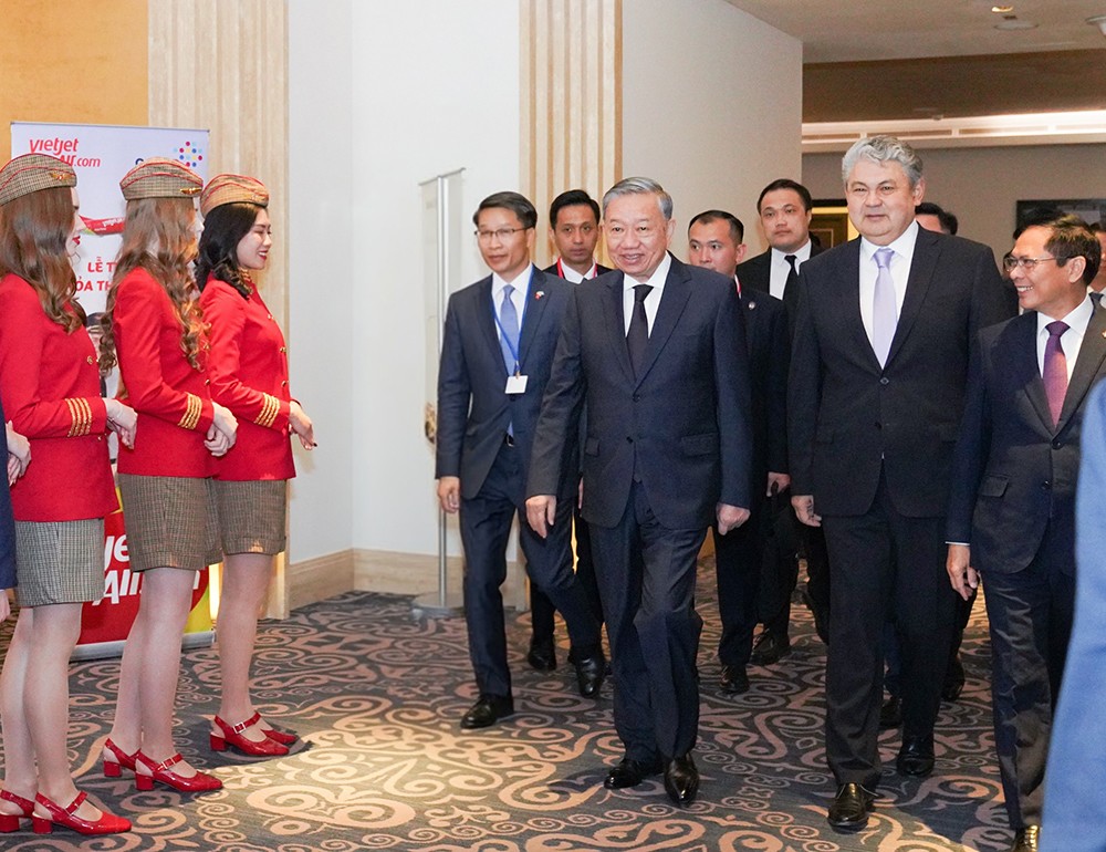 Vietjet ra mắt hãng hàng không Vietjet Qazaqstan - 1