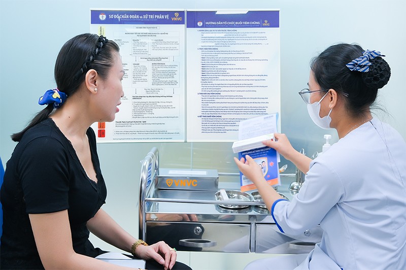 Vắc xin phế cầu 15 được ra mắt và tiêm đầu tiên tại VNVC - 3