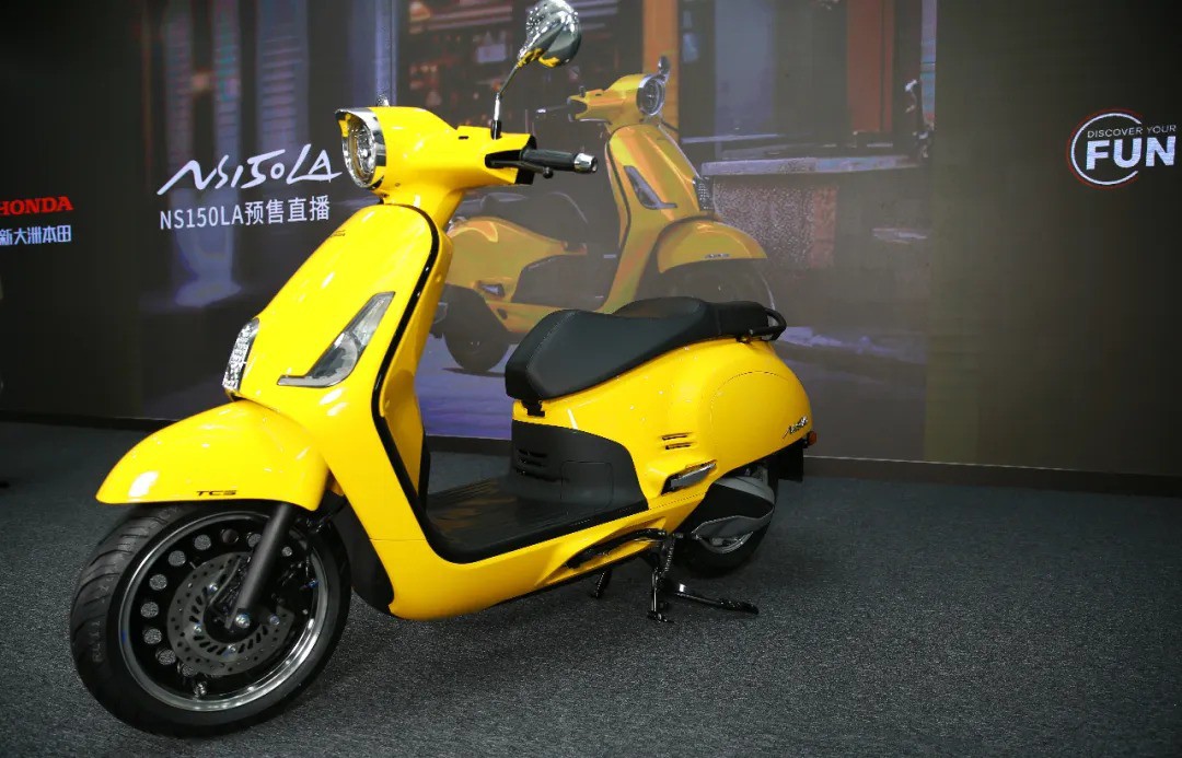 Xe ga thiết kế cổ điển không kém Vespa, ăn xăng 2 lít/100 km - 2