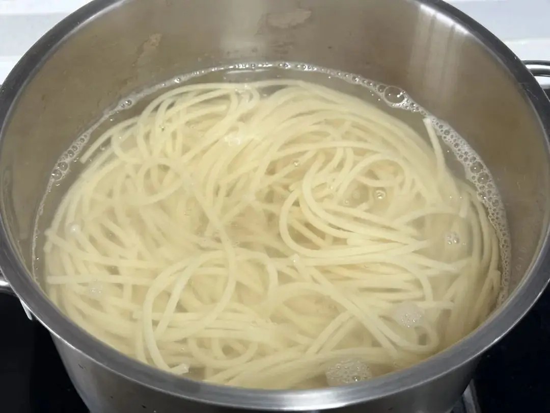 Mì bò sốt tiêu đen chuẩn nhà hàng, làm siêu nhanh tại nhà - 4