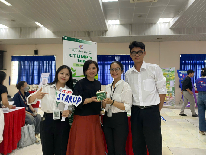 Tiến sĩ Nguyễn Thị Linh Tuyền – Nhà khoa học tiên phong kết nối y học cổ truyền với công nghệ dược hiện đại - 3