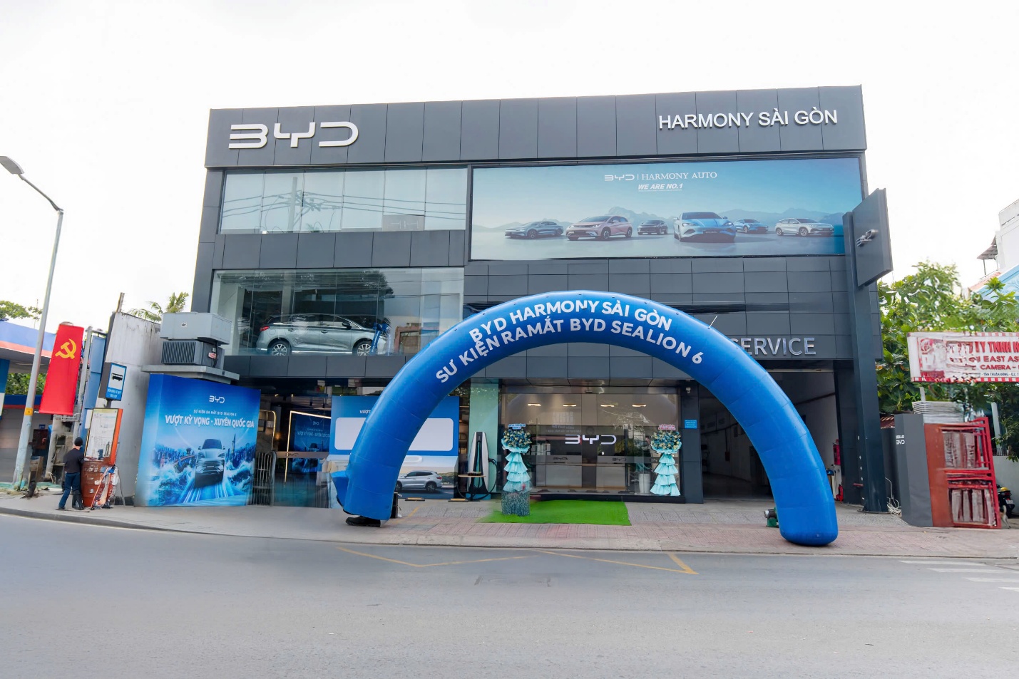Khám phá BYD Sealion 6 cùng BYD Harmony Sài Gòn tại Thiso Mall Sala - 3