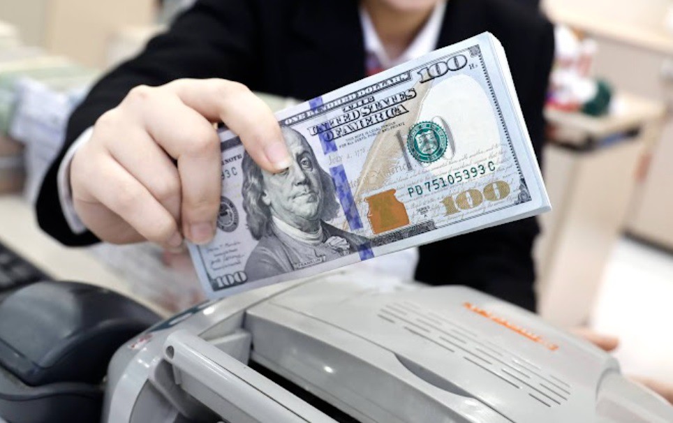 Sau cú giảm mạnh, đồng USD hiện ra sao? - 1