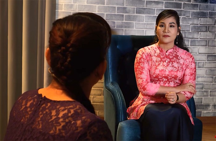Bố chồng gia trưởng ép con dâu ký khước từ tài sản - 1