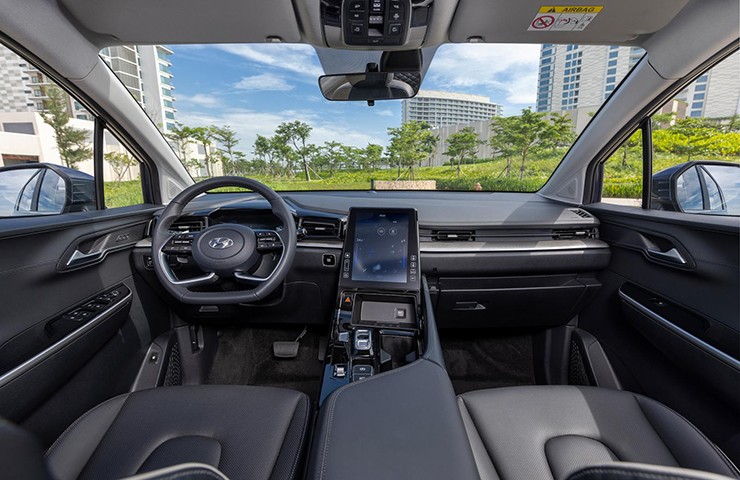 Giá xe MPV cỡ trung Hyundai Custin cập nhật tháng 5/2025 - 6