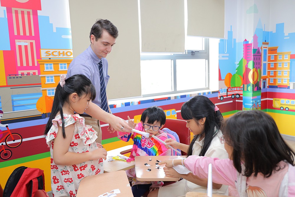 Khi niềm vui học tiếng Anh là đòn bẩy cho thành tựu đầu đời - 1