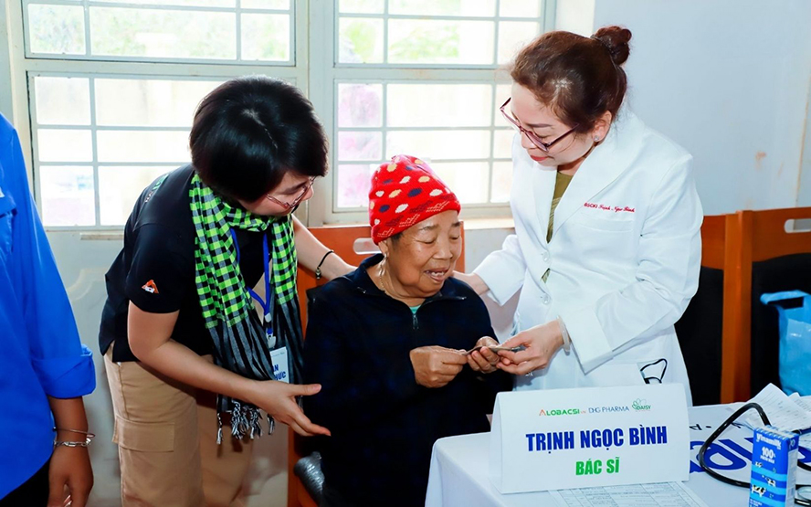 Mang y tế hiện đại về biên giới - DHG Pharma vững bước vươn xa trên hành trình chăm sóc sức khỏe cộng đồng - 3
