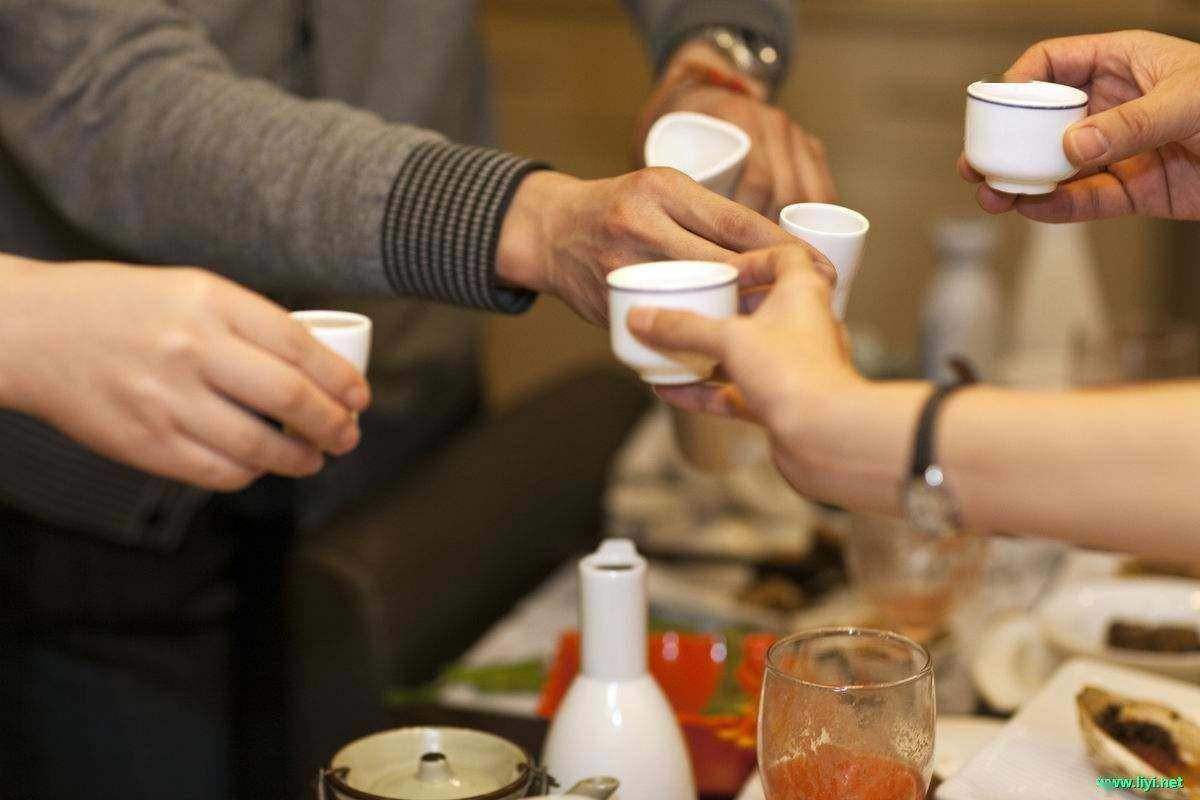 Gan đang “kêu cứu” vì những thói quen xấu này mà bạn không hề hay biết - 1