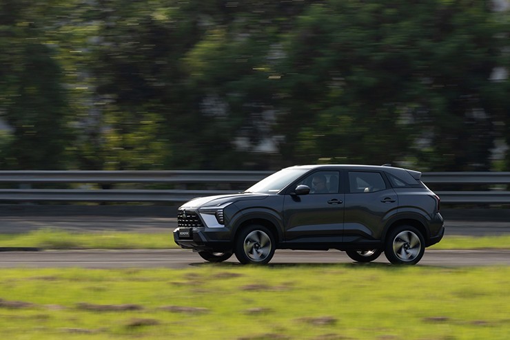 Giá xe Mitsubishi Xforce tháng 5/2025, giảm 50% lệ phí trước bạ - 9