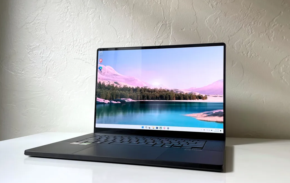 Những laptop 16 inch tốt nhất 6 tháng đầu năm 2025 - 6