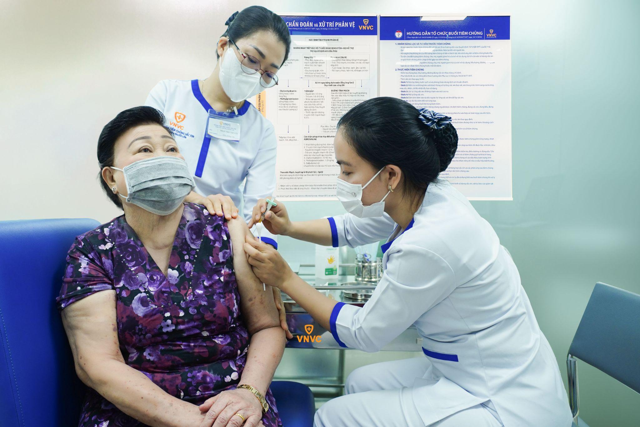 VNVC ra mắt và tiêm vắc xin phế cầu 20 đầu tiên tại Việt Nam - 2