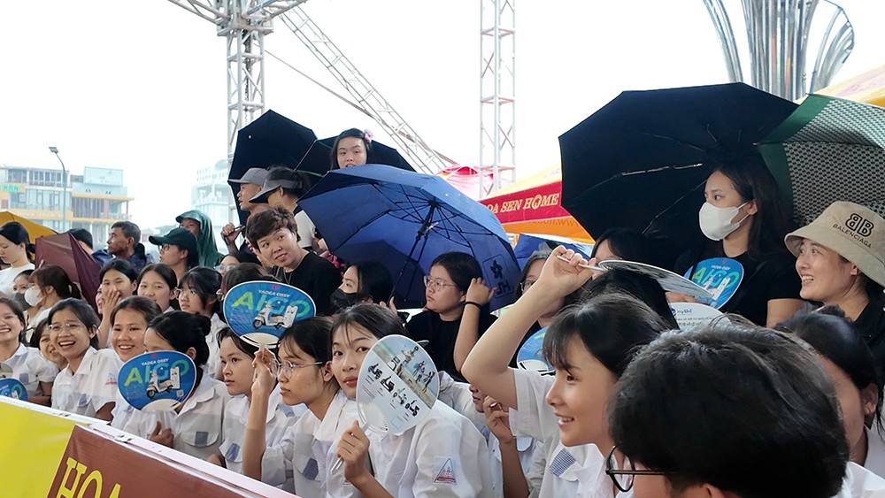 YADEA Việt Nam tiếp sức đến trường cho trẻ em khó khăn qua chương trình “Mái ấm gia đình Việt” - 3