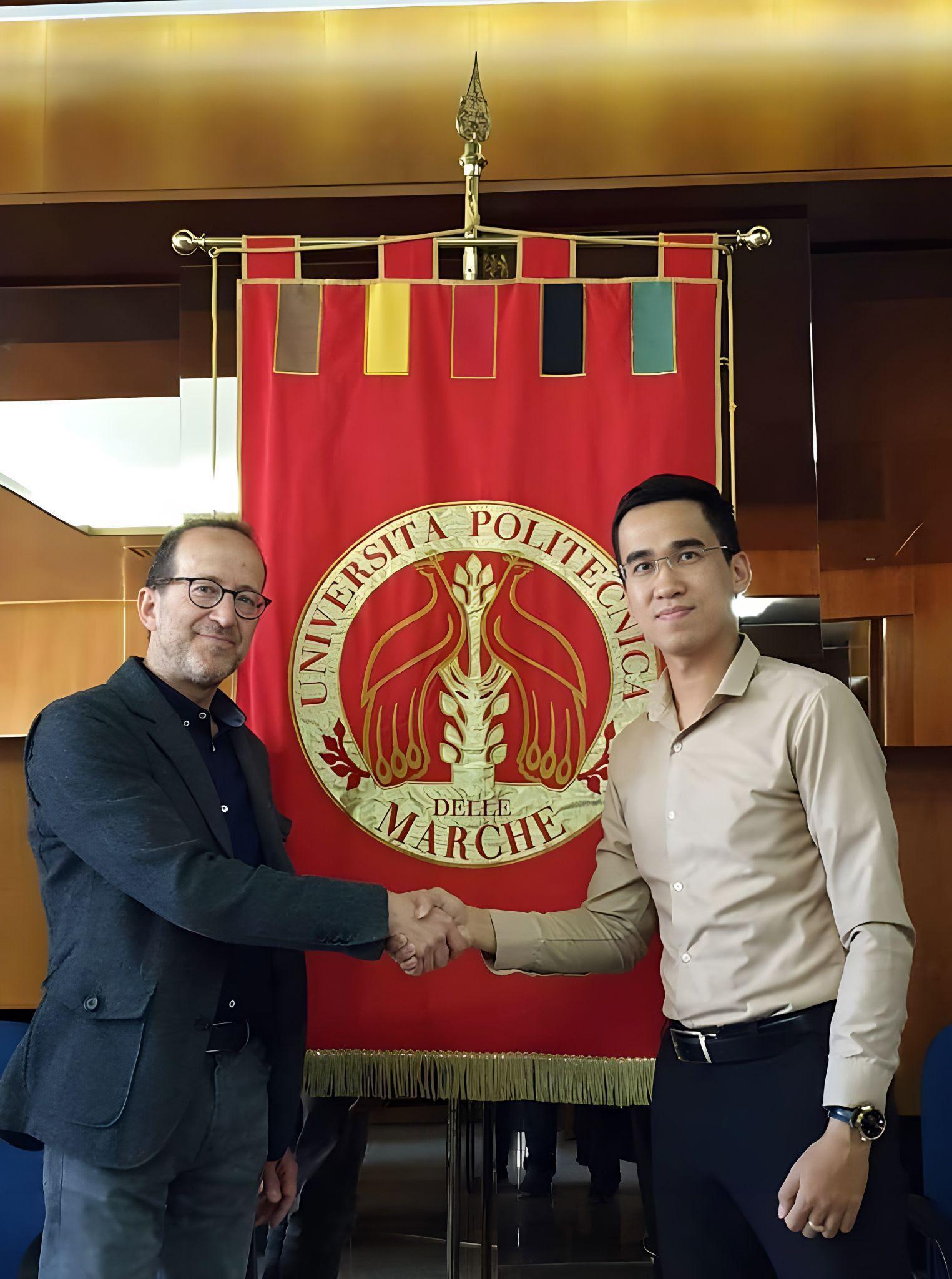 Giảng viên đại học Tôn Đức Thắng nhận tước hiệu Hiệp sĩ Cộng hòa Italia - 5