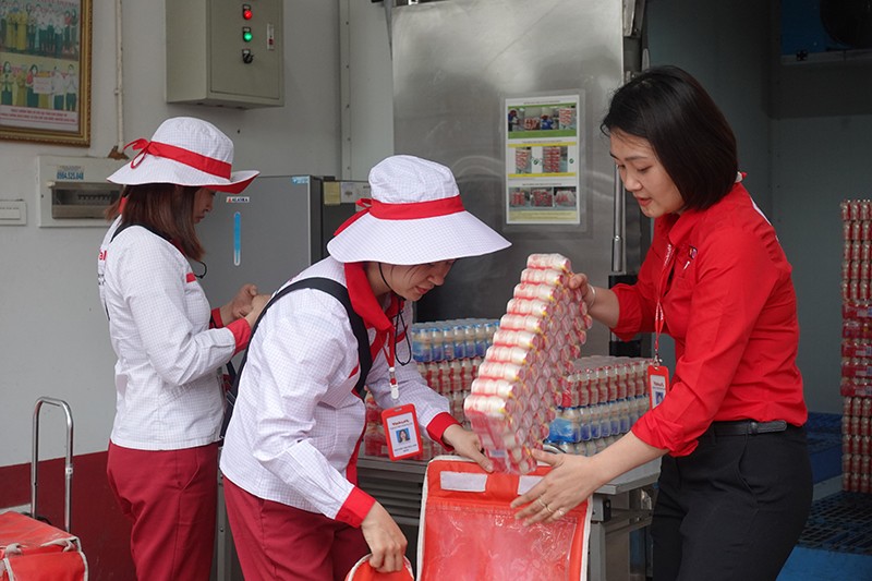 Yakult Lady - Tự hào từ những điều nhỏ bé - 1