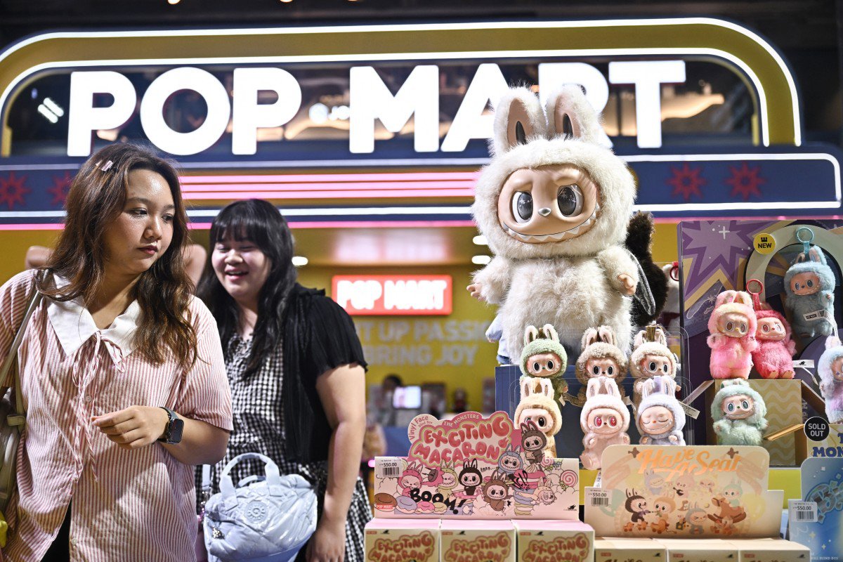 Lọt top 10 tỷ phú giàu nhất Trung Quốc nhờ “cơn sốt” Labubu toàn cầu, CEO Pop Mart hiện có bao nhiêu tiền? - 1