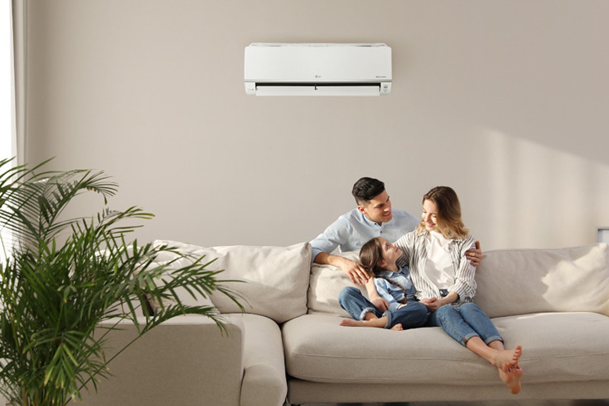 Giá điều hòa LG Inverter tháng 6: Giảm tối đa 13 triệu đồng - 1