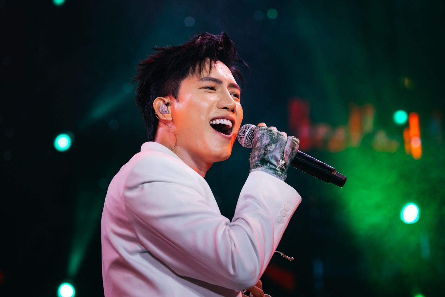 Hơn 10.000 lượt tiếp cận VPBank Cashless City trong Ngày không tiền mặt 2025 - 3