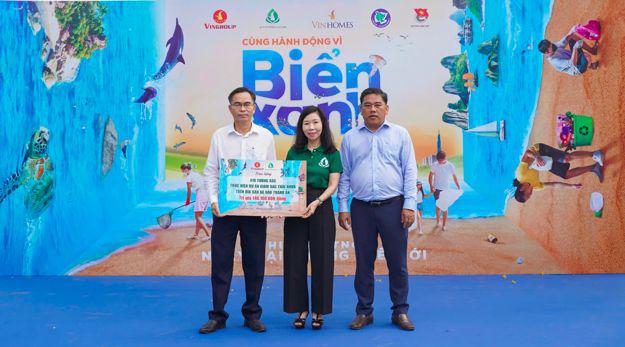 Gần 10.000 người Vingroup và tình nguyện viên ra quân làm sạch bờ biển tại 28 tỉnh, thành phố - 3