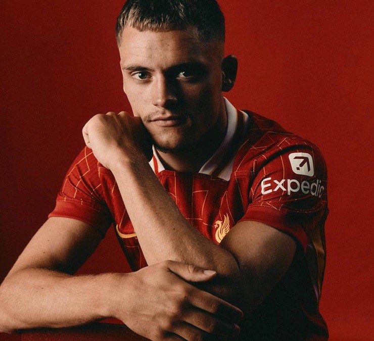 Trở thành cầu thủ đắt giá nhất Premier League, tiền vệ Florian Wirtz của Liverpool giàu thế nào? - 3
