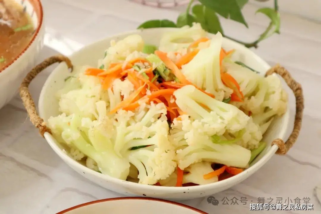 Bữa cơm gia đình với thực đơn 4 món dân dã - 4