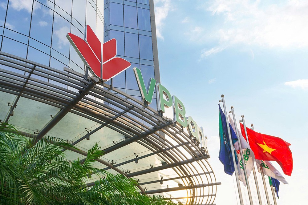 VPBank “sĩ” truyền thông, “thắng” kinh doanh từ một bông cúc trắng - 4
