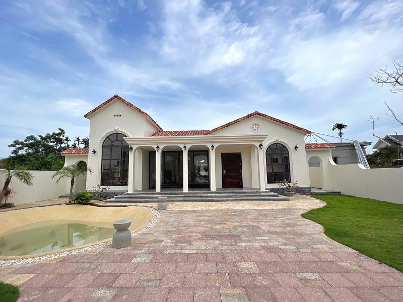 Có 3 tỷ đồng vẫn không mua được nhà Hà Nội, vợ chồng trẻ về quê xây nhà đẹp như resort - 5
