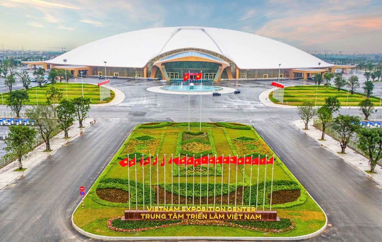 Thấy gì từ kỳ tích hoàn thành Trung tâm Triển lãm Việt Nam chỉ sau gần 10 tháng của Vingroup? - 1