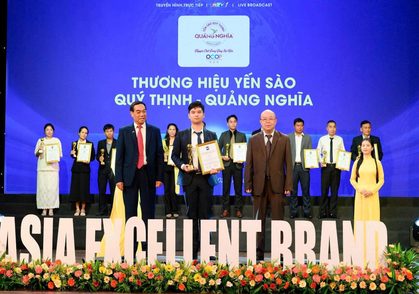 Yến Sào Quý Thịnh Quảng Nghĩa: Khẳng định giá trị thương hiệu với giải thưởng Thương hiệu Xuất sắc Châu Á 2025 - 1