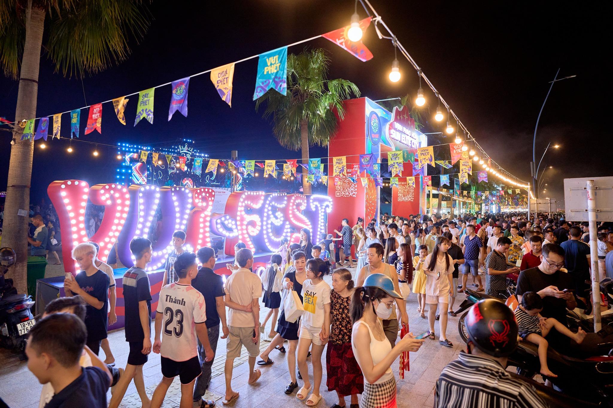 “Bắt sóng” địa điểm chơi đêm sôi động chưa từng có tại Quảng Ninh - 1