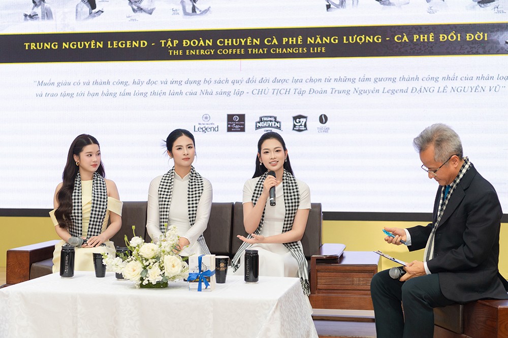 Hành trình Từ Trái Tim khơi dậy tinh thần lập thân, khởi nghiệp cho sinh viên - 8