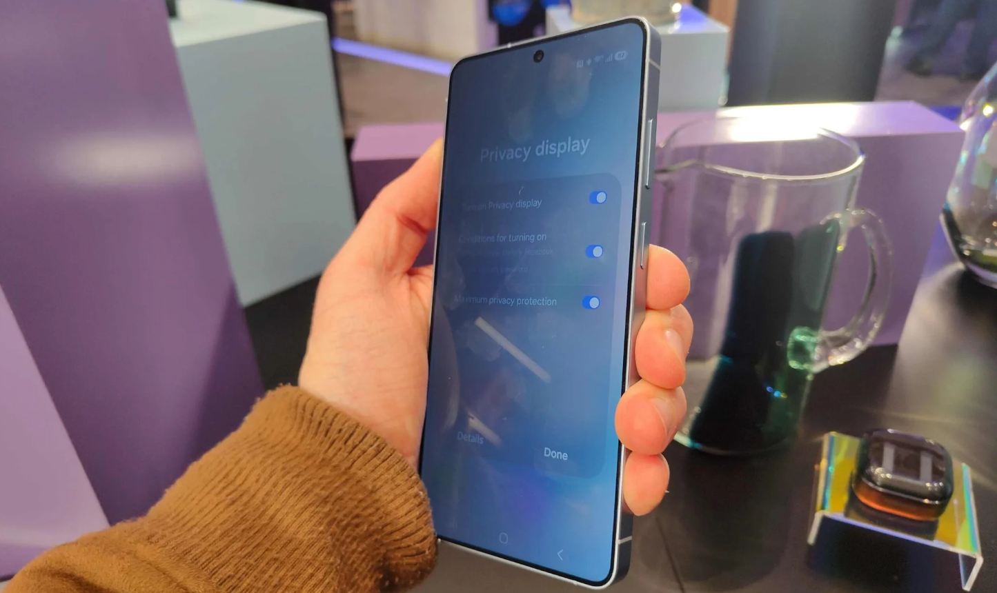 3 tính năng trên Galaxy S26 Ultra khiến người hâm mộ "quay xe" sang iPhone 17 Pro - 1