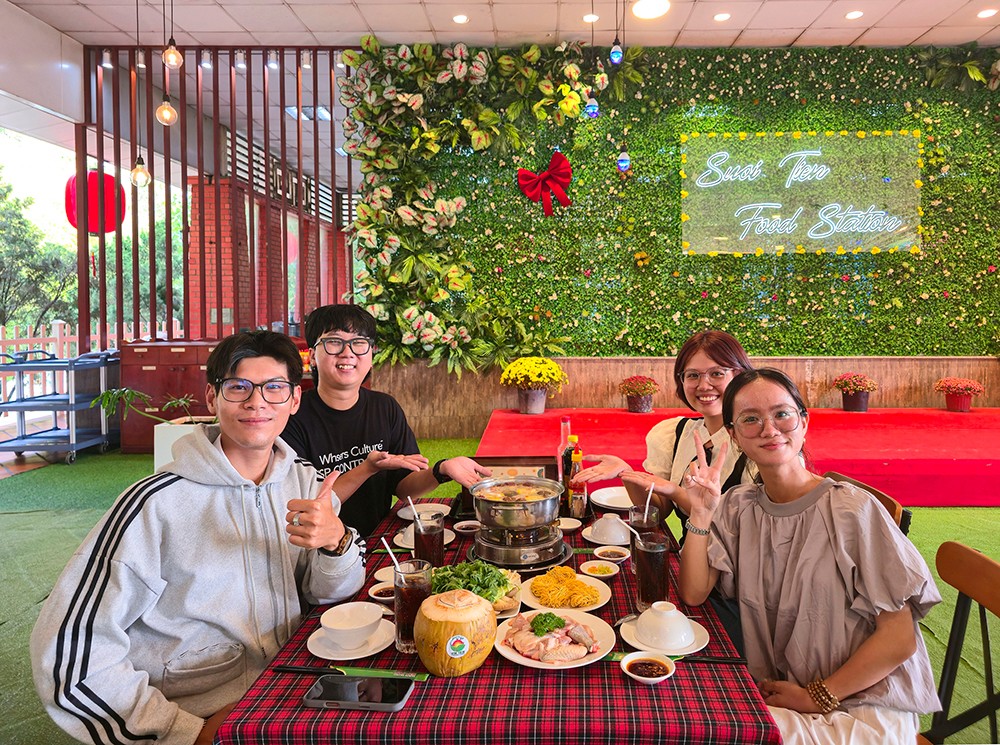 Lễ Giỗ Tổ Hùng Vương, Suối Tiên tặng 10.000 phần gạo Lộc cho du khách - 3