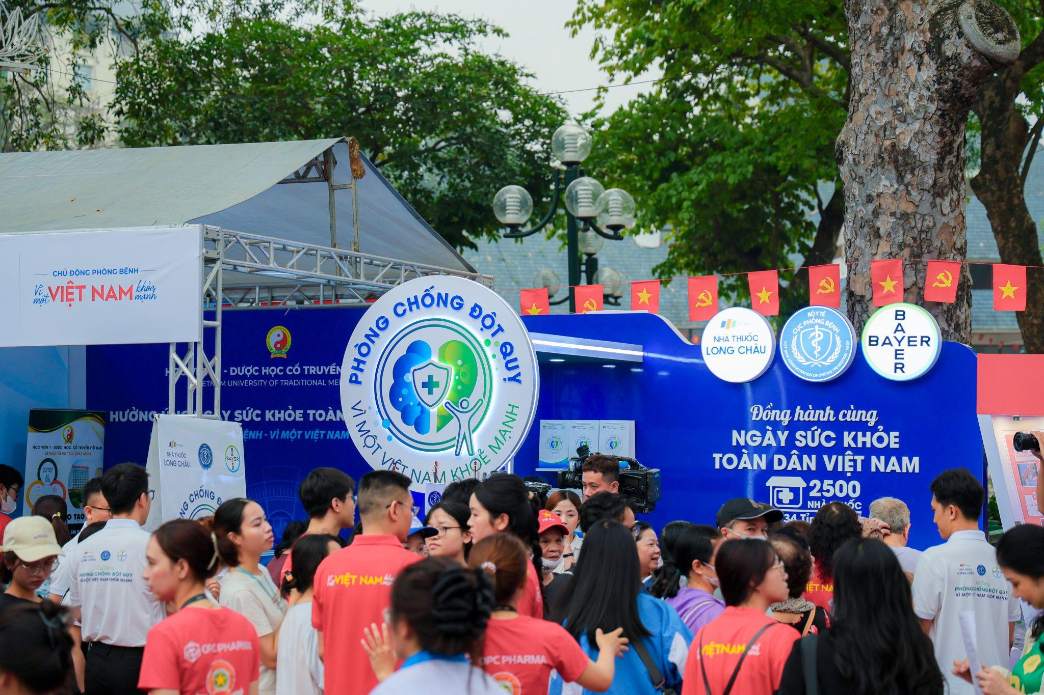 Lần đầu tiên Việt Nam phát động “Ngày Sức khỏe toàn dân”: Long Châu đồng hành Bộ Y tế lan tỏa tinh thần chủ động phòng bệnh - 4