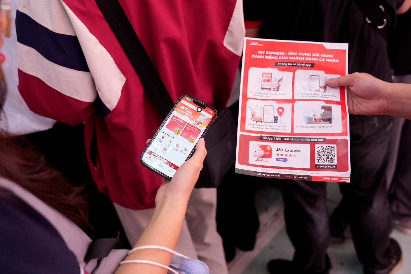 Nắng nóng, giao mùa thúc đẩy nhu cầu gửi hàng cá nhân tiện lợi - 2