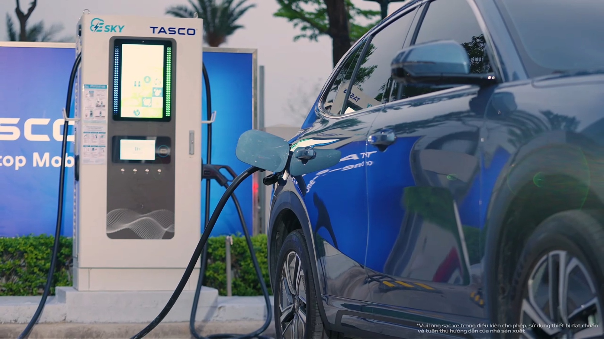 Geely EX2 và Geely EX5 EM-i: "Cơn sốt" xe xanh càn quét bảng xếp hạng doanh số toàn cầu - 4