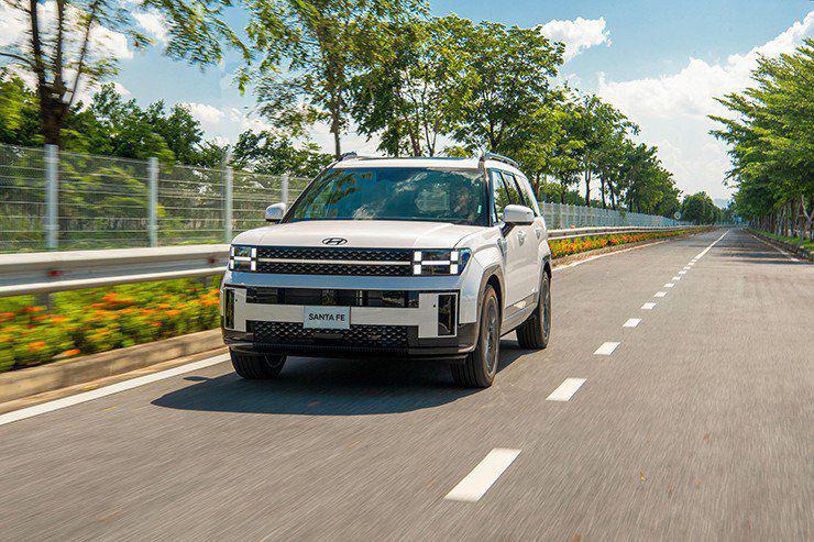 SUV cho gia đình nhưng chiếc nào thực sự “hi sinh” vì gia đình? - 12