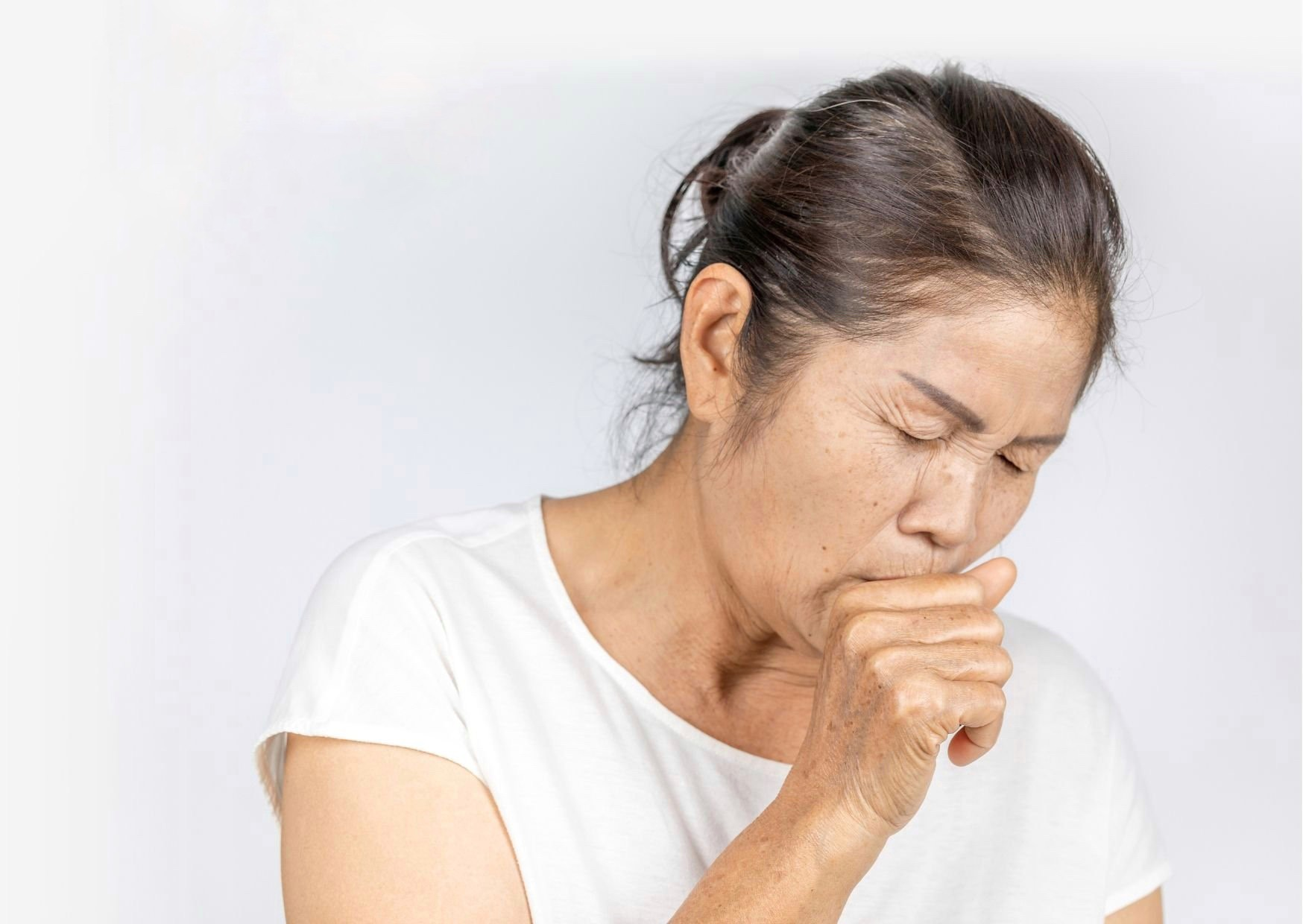 Tắm kiểu này chỉ gây “hủy hoại” phổi, dừng lại ngay nếu không muốn làm bạn với máy thở cả đời! - 3