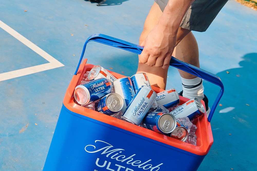 Bia mới Michelob ULTRA: Vị bia vượt trội cho lối sống năng động - 2